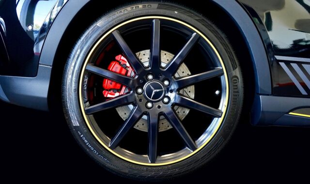alloy wheel, car, alloy, wheel, auto, transportation, vehicle, automobile, transport, rim, tire, black, speed, car wallpapers, tyre, design, automotive, race, rubber, steel, metal, shiny, chrome, aluminum, luxury, mercedes benz, silver, metallic, bright, red, brake caliper, shine, stainless, a45 amg