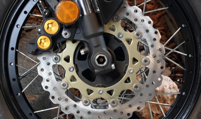 motorcycle, motor, yamaha, xt-1200, xt, 1200, tenere, super tenere, brake, rotor, disc, brakes, reflector, tire, tyre, wheel, steel, machine, technology, spoke, spoke wheel, motoport, veldhoven