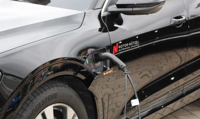 electro, e car, electric car, gas station, electricity, charging station, automobile, environmental protection, load time, car wallpapers, e-mobile, energy, environmentally conscious, charge, cable, environment, e mobility, e-gas station, vehicle, mobility, traffic, car, engine