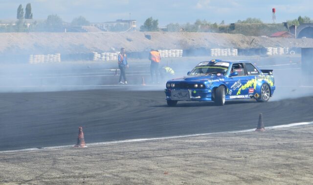 drift, bmw, car, automobile, engine, motor, brake, car wallpapers, transport, german, international, machine, outdoors, smoke, tyre, race, blue smoke