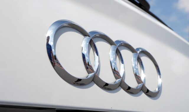 audi, q7, suv, white, elegant, automobile, car, car wallpapers, technology, vehicle, passenger cars, motor vehicle, athletic, rings