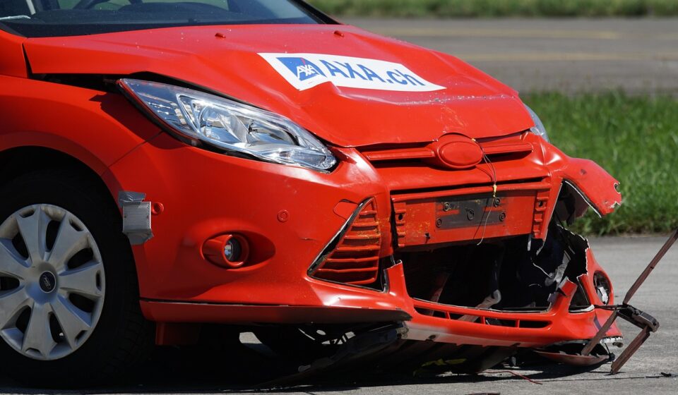 crash test, collision, rear-end collision, 60 km h, diversion, liability, insurance, mobile, smartphone, car insurance, insurance, insurance, insurance, car insurance, car insurance, car insurance, car insurance, car insurance