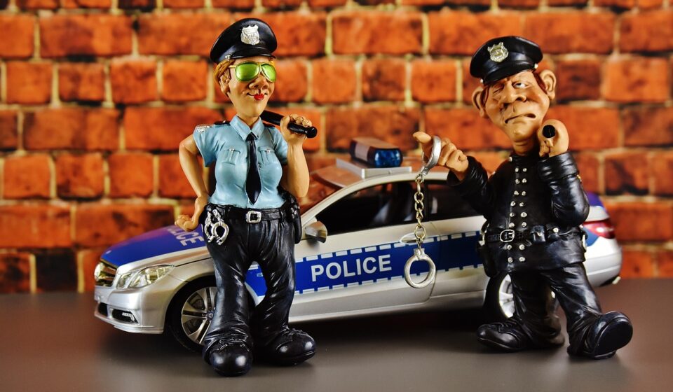 police, police officers, police check, mercedes benz, figure, fun, model car, cop, policewoman, police car, patrol car, funny, automobile, vehicle