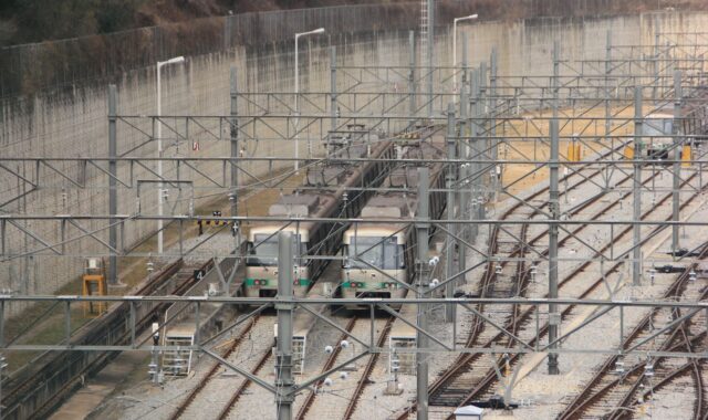 korea, railroad, traffic, train, vehicle, public transportation, shipping, passenger, transport, city rail, electric rail, electric vehicle, subway, commuting, vehicles, telegraph pole, wire, maintenance, electric, djet