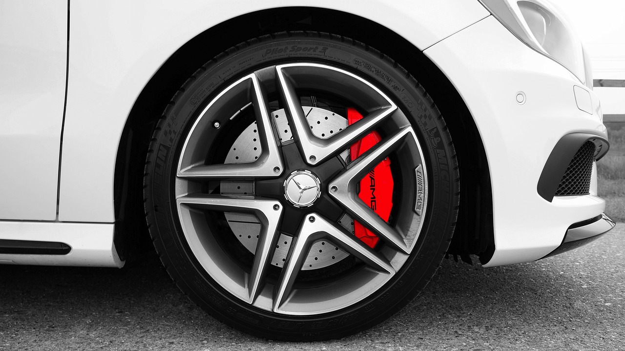 mercedes, wheel, vehicle, auto, car, transportation, automobile, car wallpapers, mercedes-benz, elegant, luxury, alloy, tyre, automotive, design, modern, steering, technology, transport, red, brake caliper, caliper, brake, gray car