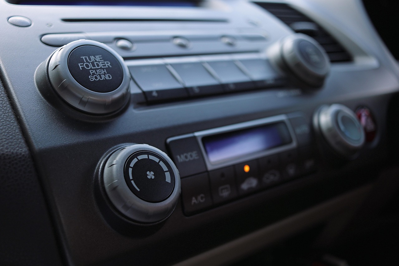 audio, car audio, radio, volume, buttons, car, interior, air conditioner, ac, dash, dashboard, car wallpapers, car dash, blue car, blue radio, blue interior